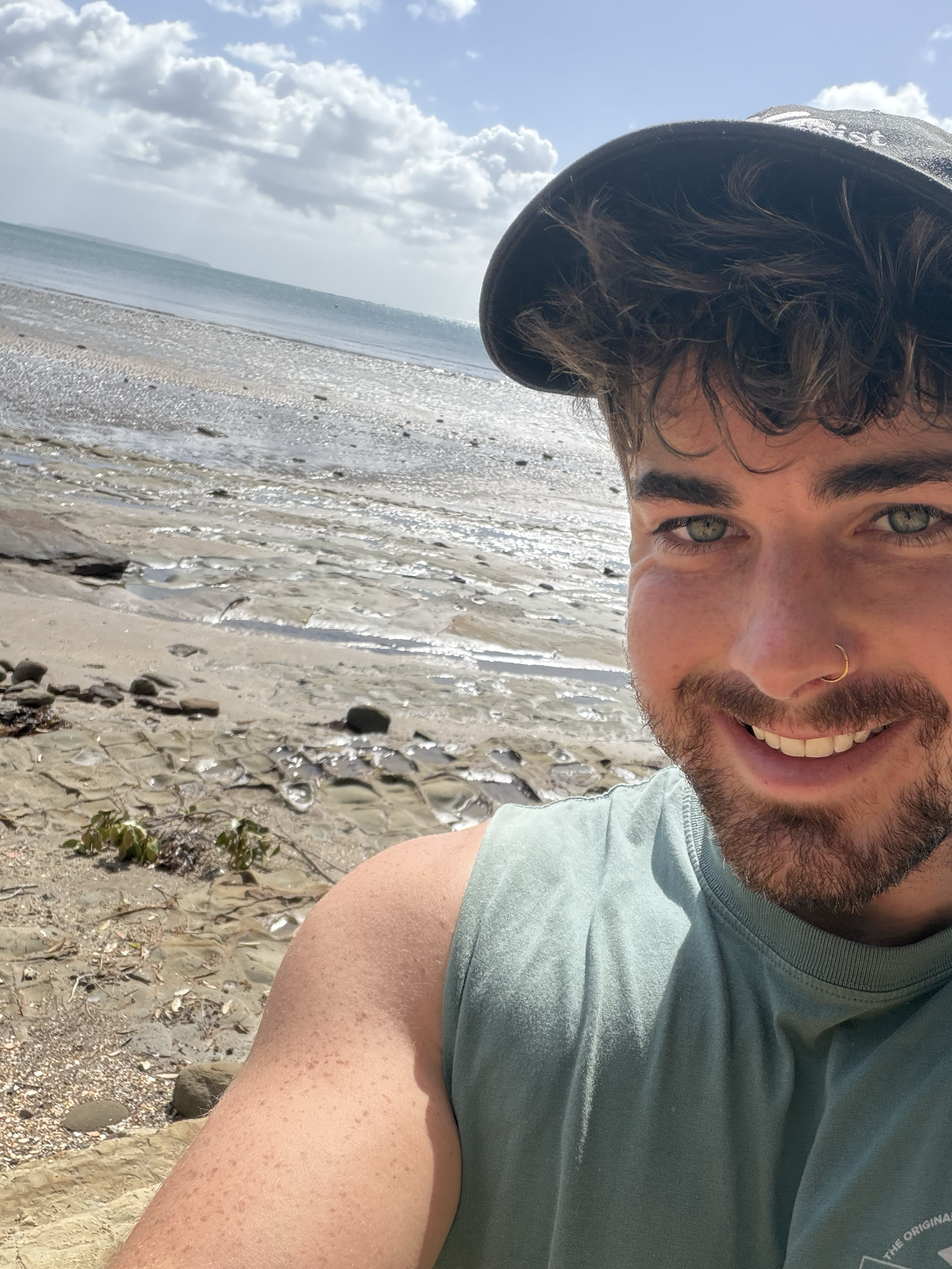 Ronan, psychosomatic therapist and founder of Arbee Wellness