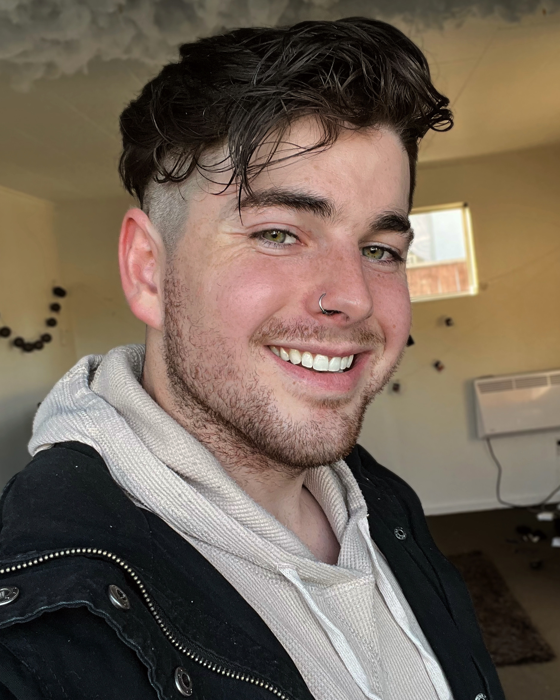 Ronan, psychosomatic therapist and founder of Arbee Wellness